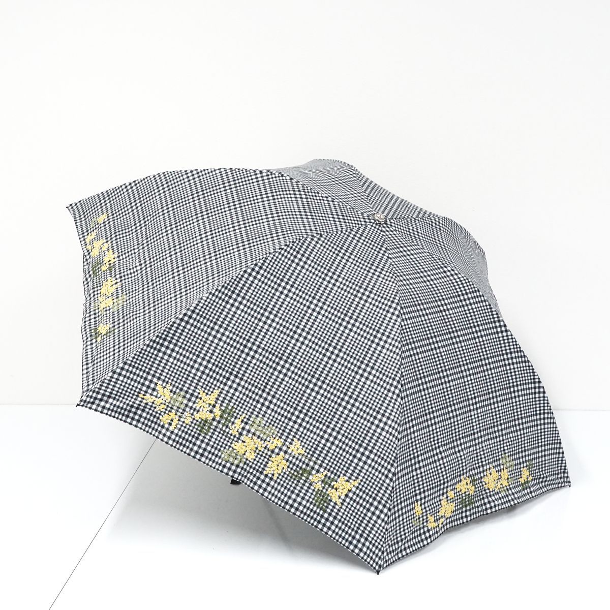 JILL STUART ジルスチュアート 美品 晴雨兼用 日傘　刺繍 ジル スチュアート》新品 1級遮光生地使用 チェリー刺繍 晴雨