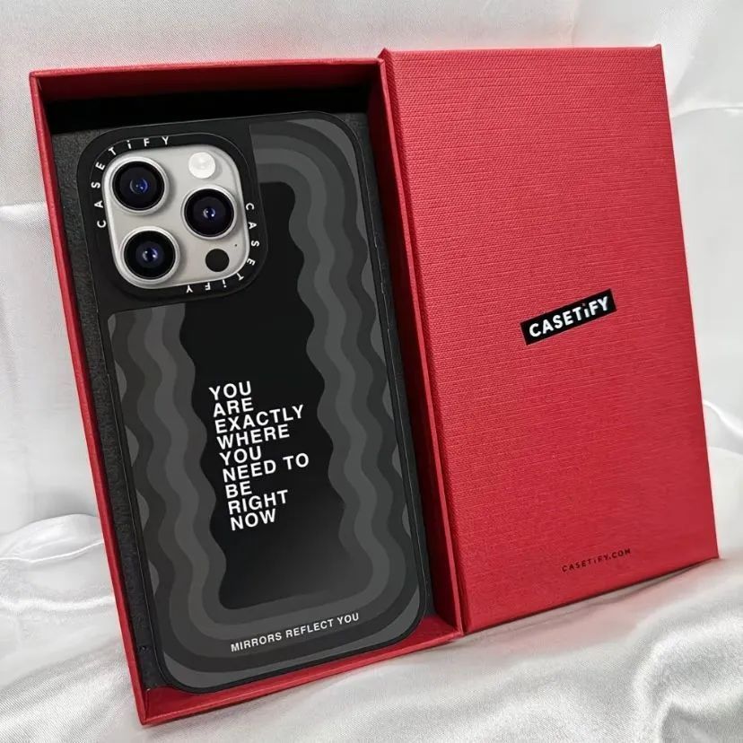 CASETiFY風 ピンクウェーブ ミラーケース 英字ロゴデザイン iPhone