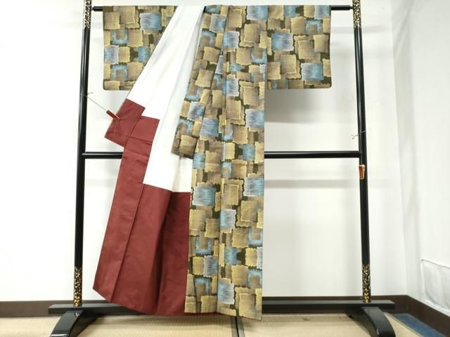 平和屋着物○本場大島紬 7マルキ 総絣 色紙重ね文 正絹 逸品