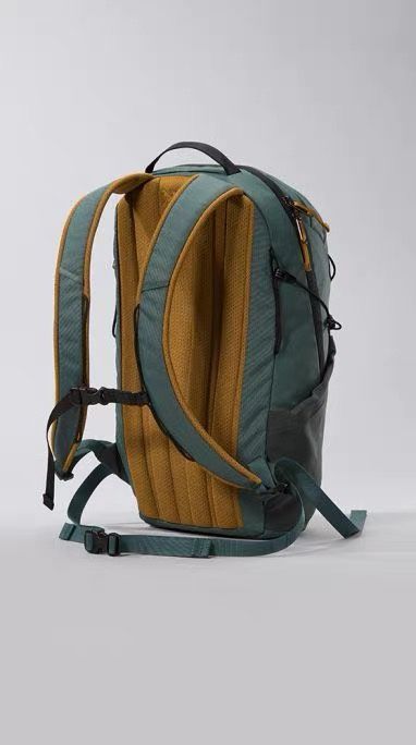 新品 アークテリクス ARC'TERYX アウトドア コンピューター バックパック ショルダーバッグ マンティス 26Ｌ