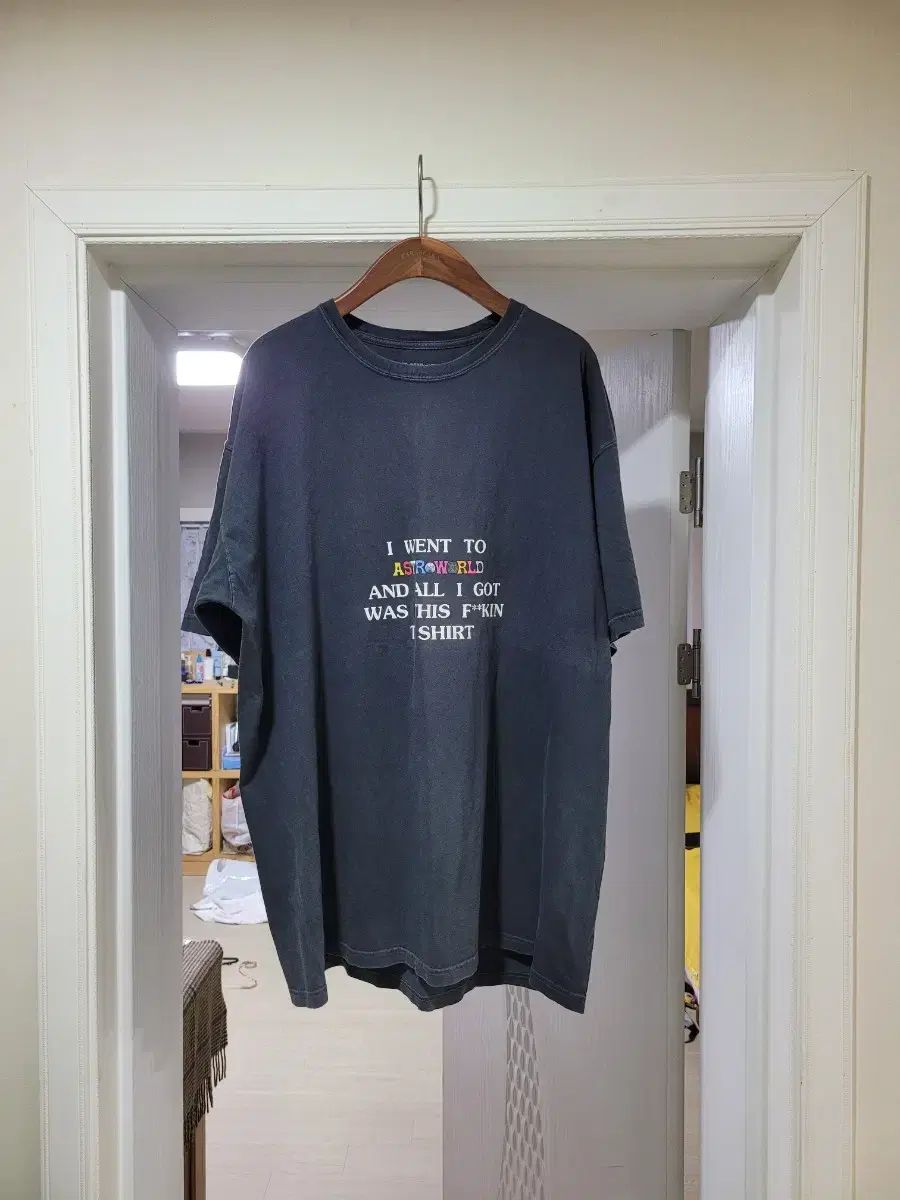 トラヴィス スコット アストロウォルト Tシャツ