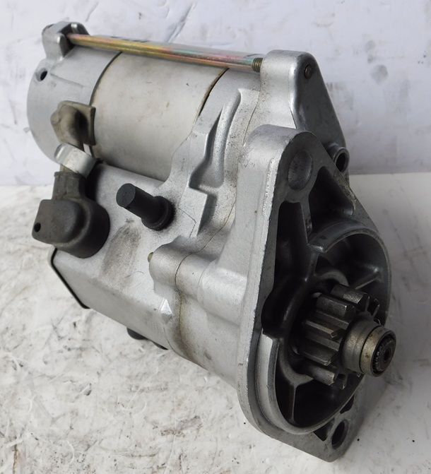 ●スターター●デンソー トヨタハイエース レジアス ランドクルーザー ハイラックス ダイナ トヨエース 228000-2122 28100-54380 リビルト品 コア返却不要