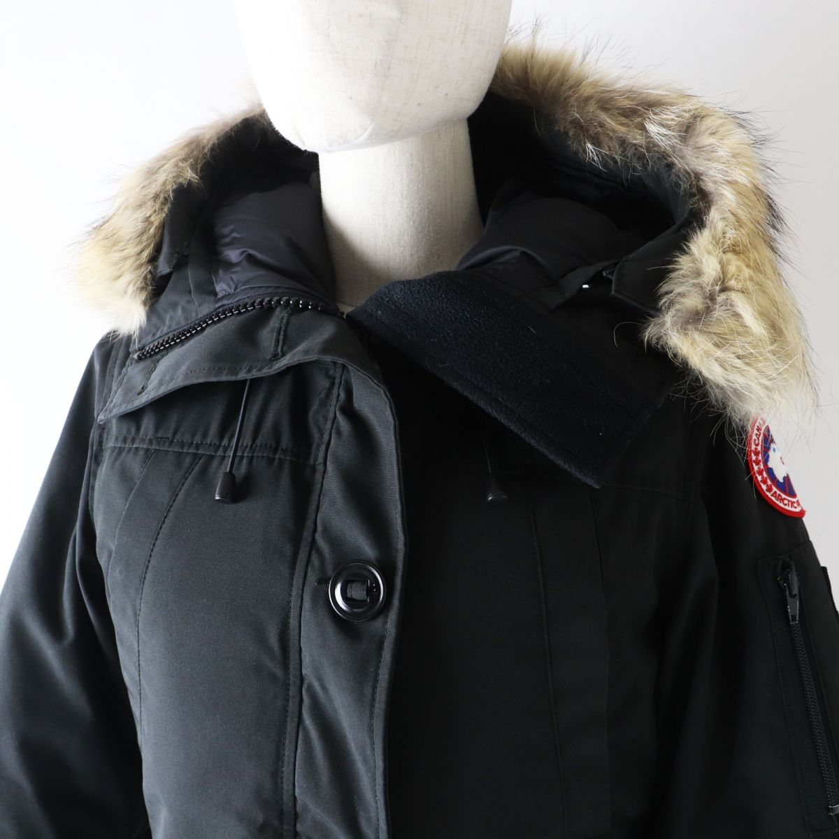 美品◎正規品 CANADA GOOSE カナダグース 2530LA MONTEBELLO