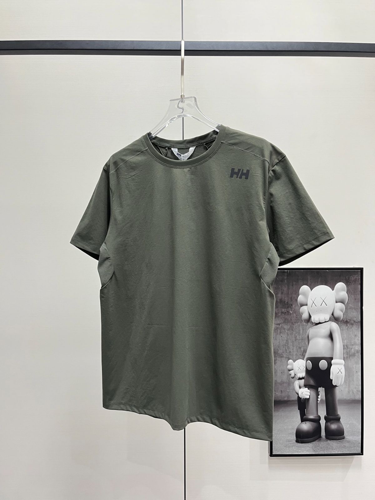 ヘリーハンセン] Tシャツ 半袖 カットソー 速乾 伸縮 さらさら生地 ショートスリーブ HHウェーブロゴティー HH62409 ヘリーハンセン] Tシャツ  半袖 カットソー 速乾 伸縮 さらさら生地 ショートスリーブ HHウェーブロゴティー HH62409 ヘリーハンセン] Tシャツ 半袖 ... [ヘリーハンセン] Tシャツ 半袖 カットソー 速乾 伸縮 さらさら生地 ショートスリーブ HHウェーブロゴティー HH62409