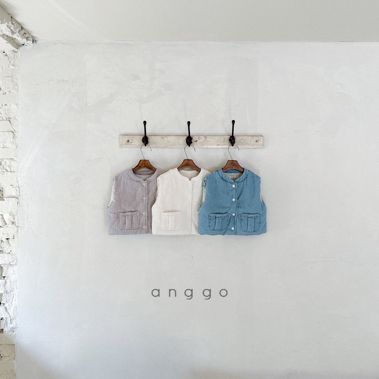anggo / cloud vest
