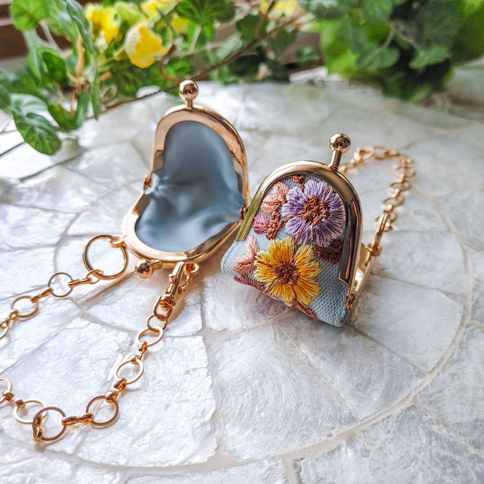 No.238 (水色)『インド刺繍・ミニがま口チャーム』 アクセサリーケース 