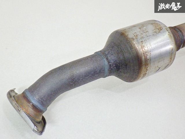 トヨタ純正 中間マフラー 触媒付き SANGO製 人気の新作 トヨタ純正 中間マフラー メルカリ - SANGO製 触媒