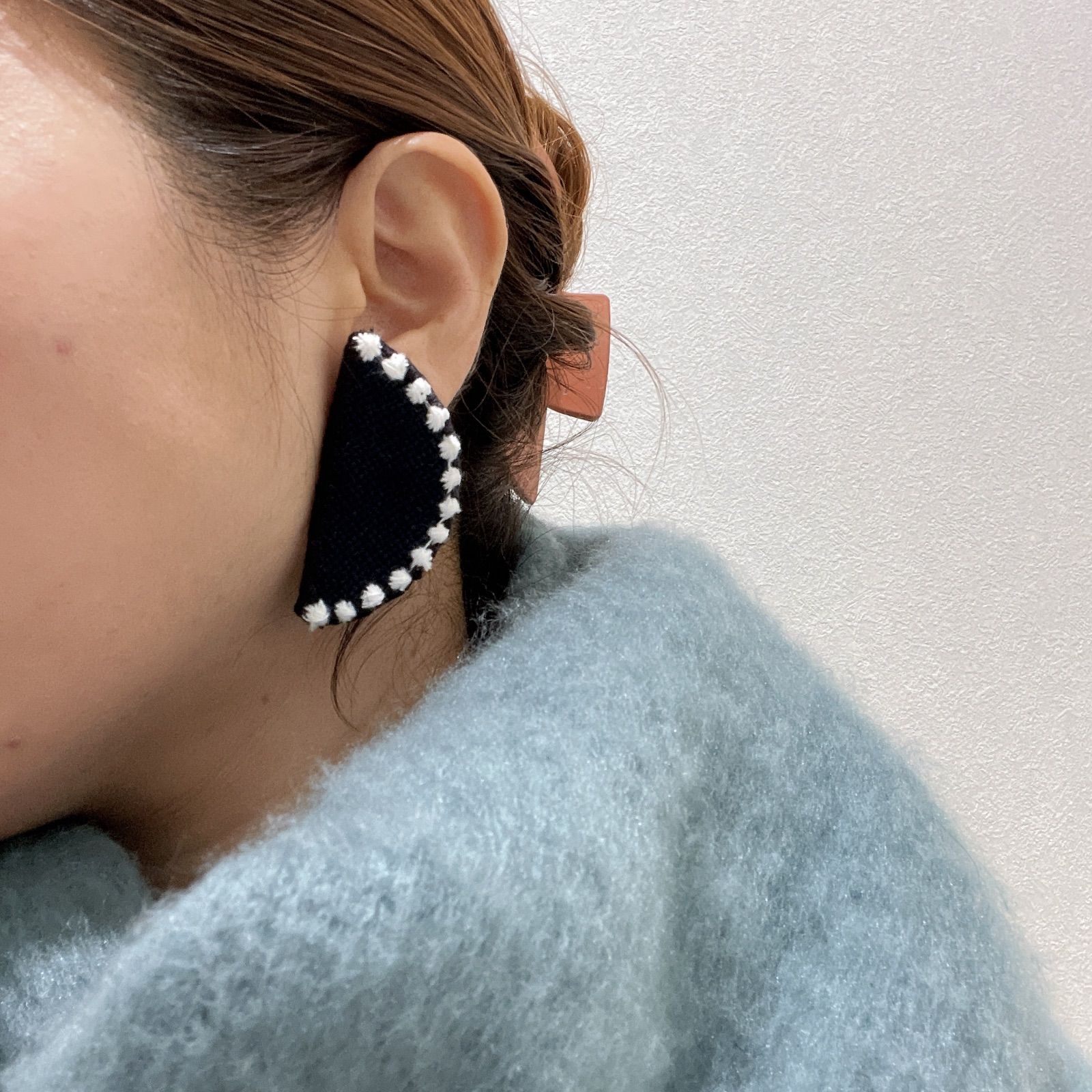 ミナペルホネンハンドメイドピアス、イヤリング （100均の材料で 