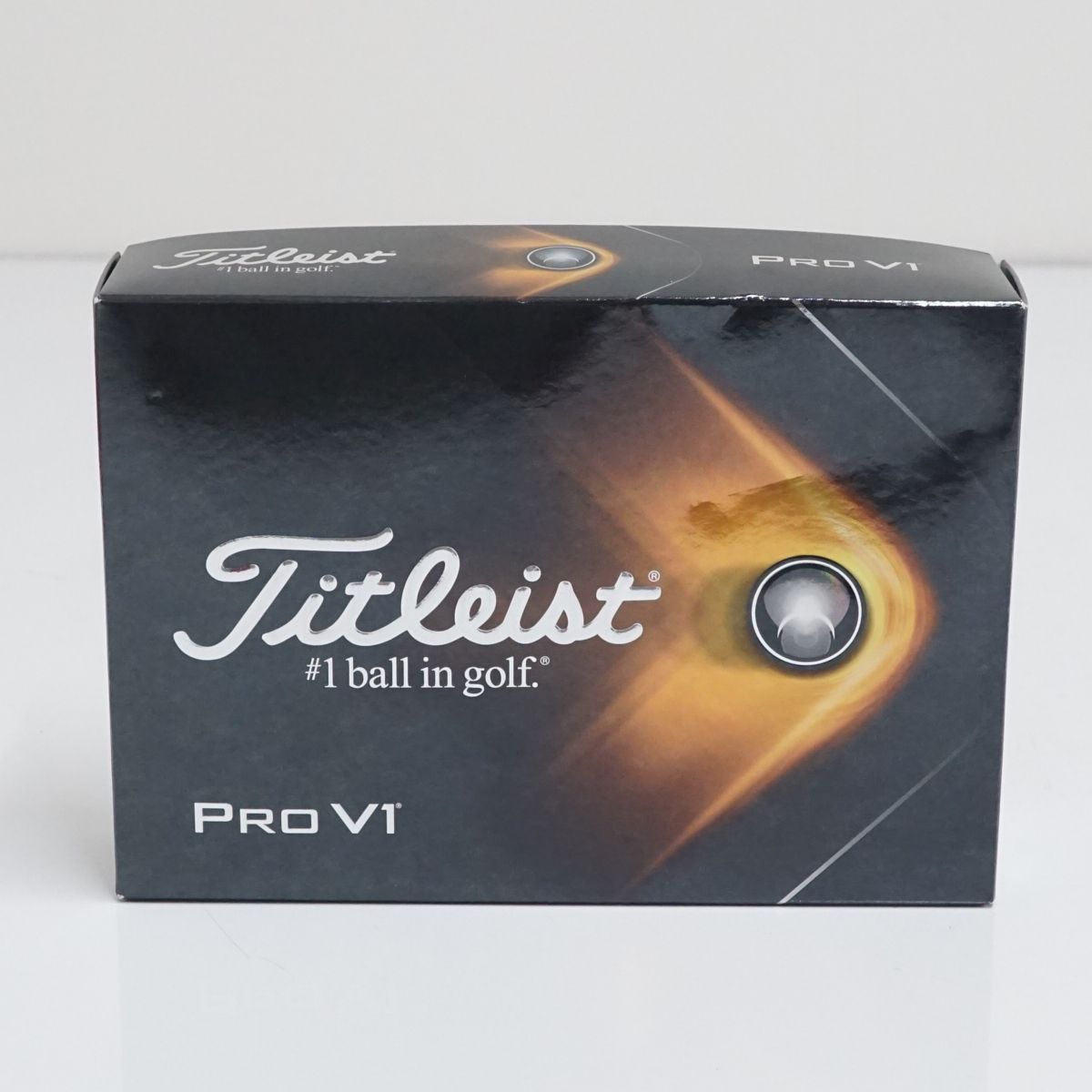 【新品未使用】Titleist タイトリスト プロV1 1ダース ゴルフボール ホワイト 刻印あり X5876