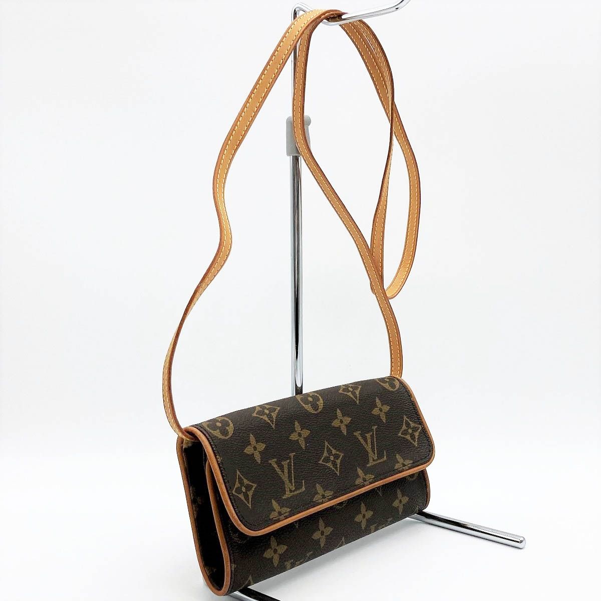 超特価お得101608859 A ルイヴィトン LOUIS VUITTON ロックミー・バケットNV 2WAY ショルダーバッグ レディース カーフ ノワール M57687 その他