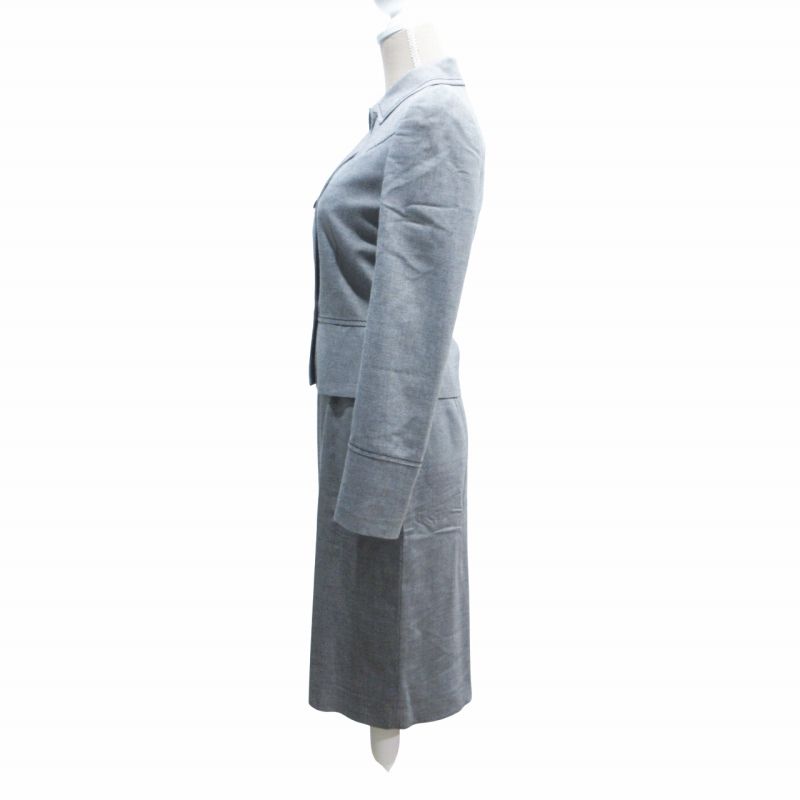 美品 GIANFRANCO FERRE ジャンフランコフェレ スカート スーツ Gianfranco FERRE（スーツ）のフリマアイテム一覧