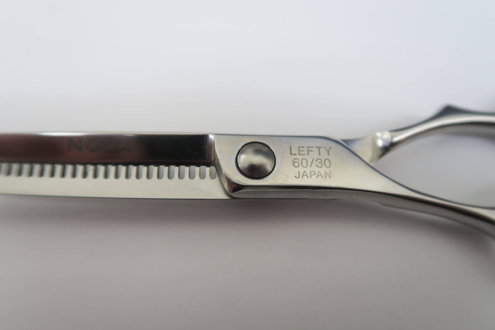 Cランク【UTSUMI ウツミ 内海】 NOVA LEFTY 60/30 セニング 美容師