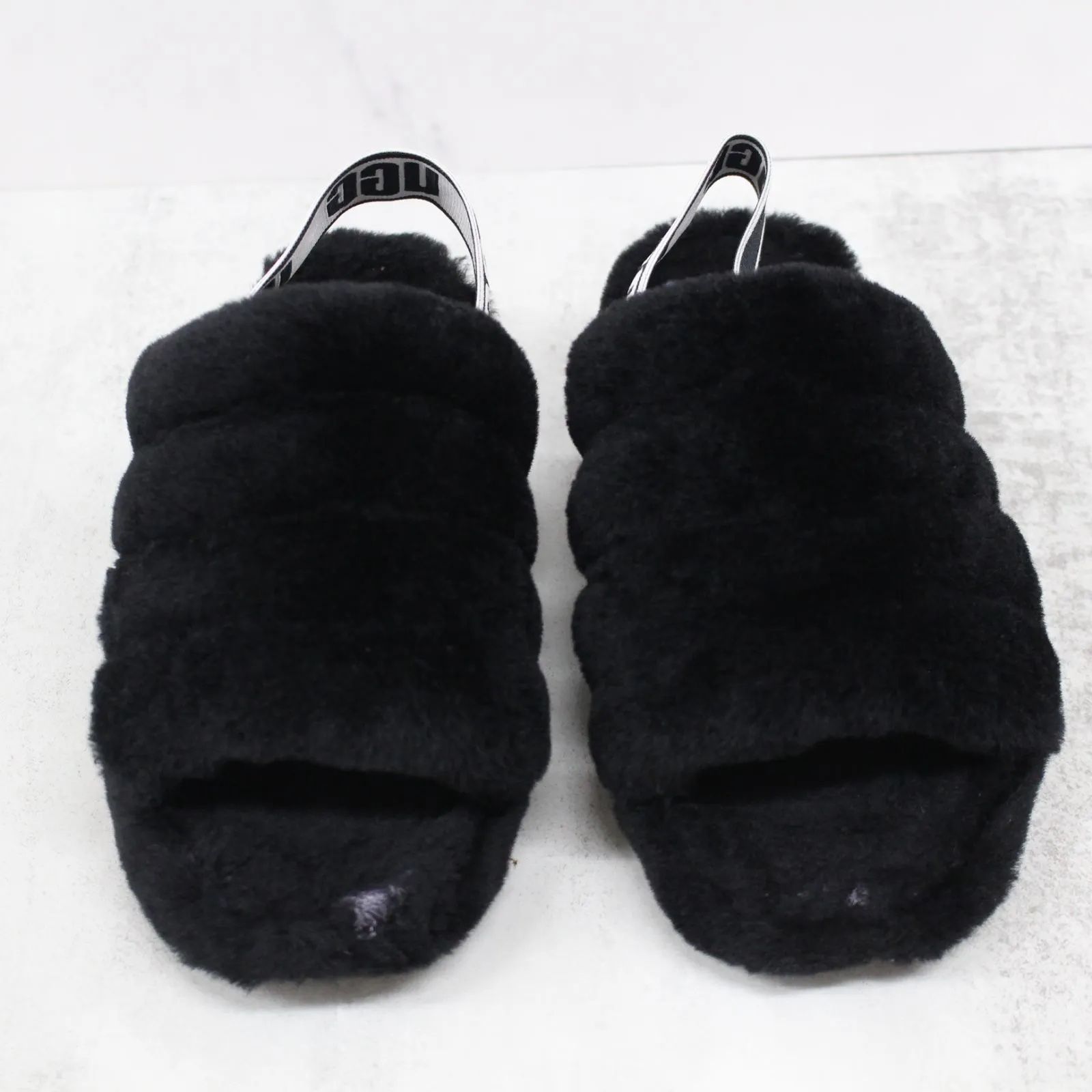 S124)【最終価格！】UGG Fluff Yeah Slide ファーサンダル ブラック 黒