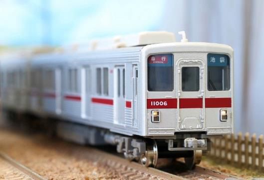 東武10000型(未更新車 東上線 新ロゴ)基本4両編成セット(動力