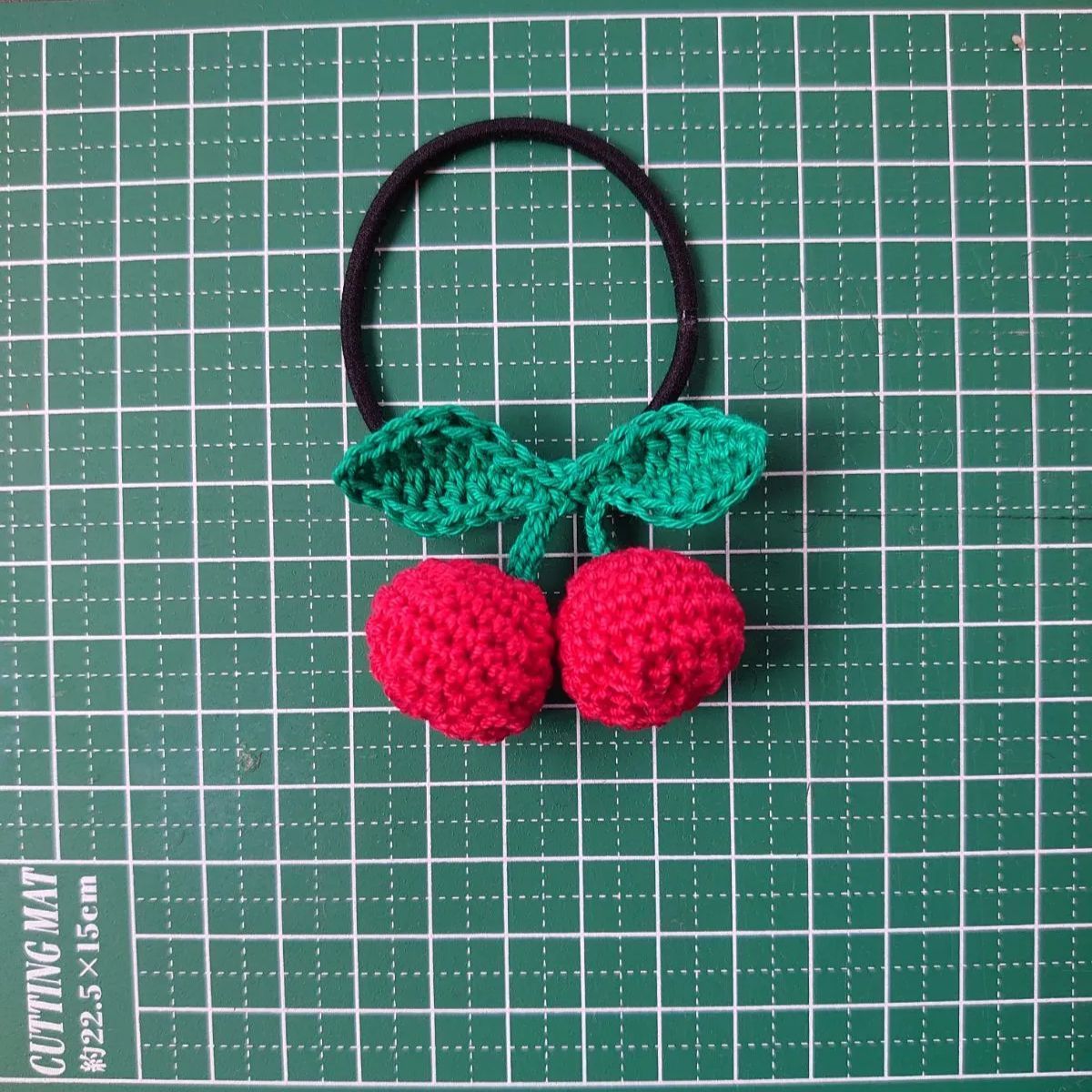 さくらんぼヘアゴム大🍒ヘアゴムキッズ ハンドメイド - メルカリ