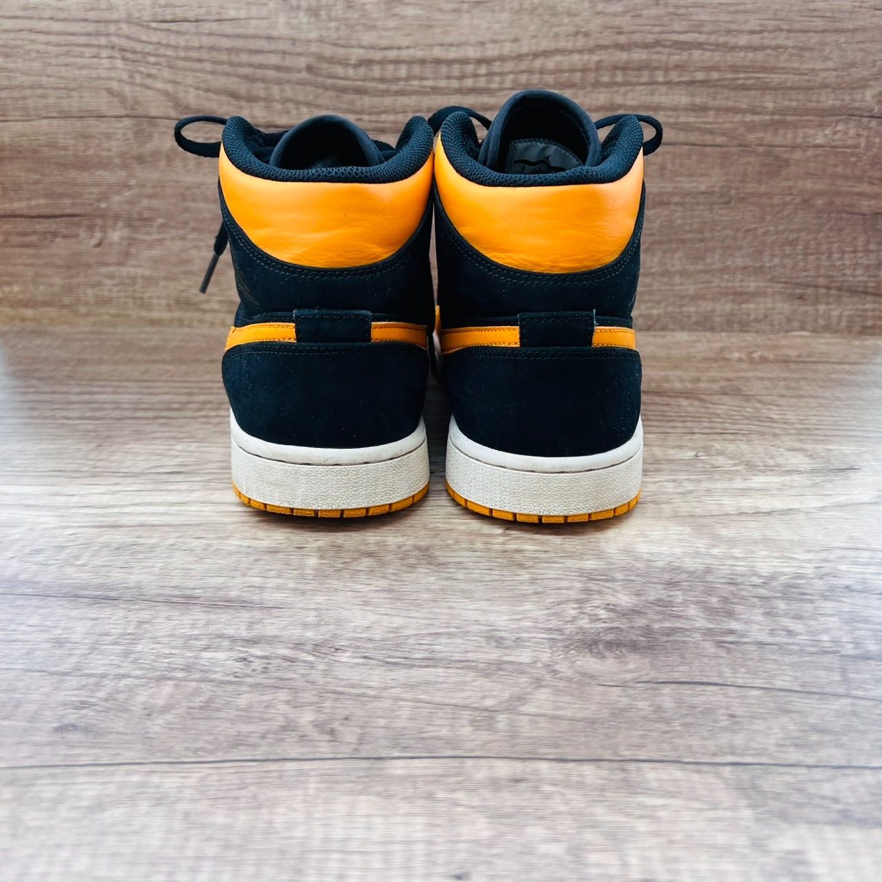 Nike ナイキ ミッド ブラック オレンジ エアジョーダン