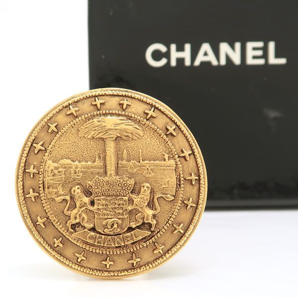 CHANEL ブローチ　1169 ヴィンテージ　GP ライオン　ラウンド　箱付き CHANEL ブローチ 1169 ヴィンテージ GP ラウンド ライオン 箱付