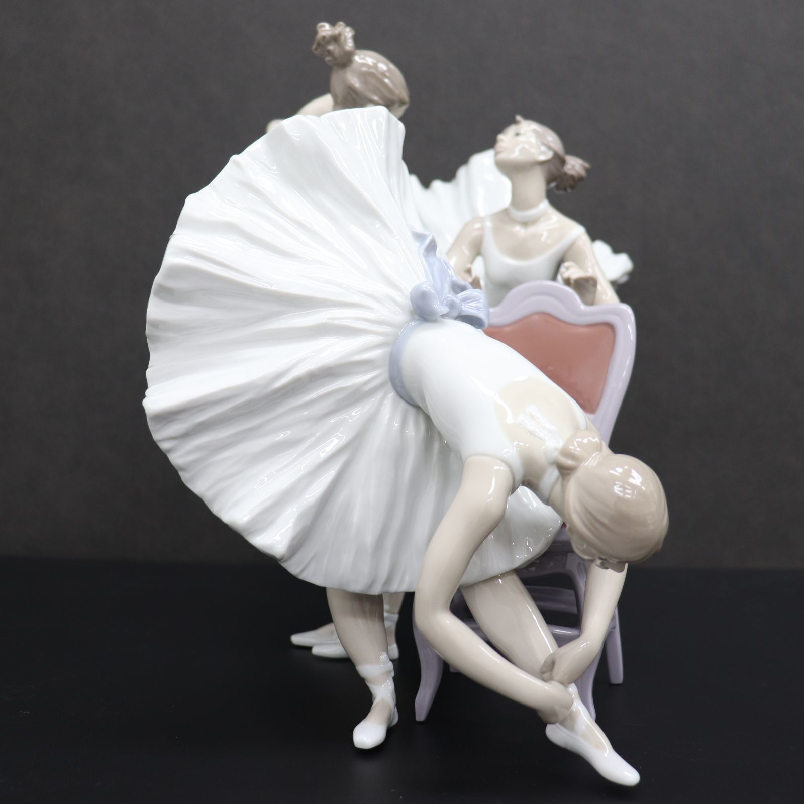 ITKONUYCUGEW リヤドロ バレエの華たち 863/2500 フィギュリン 陶器