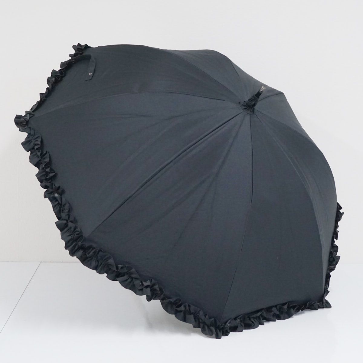 日傘 サンバリア100 完全遮光日傘 USED美品 ブラック フリル UV