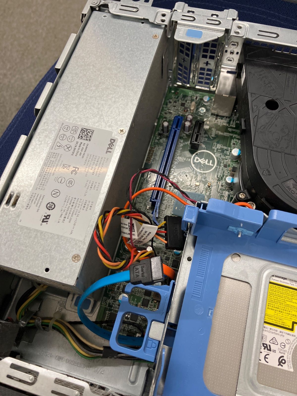 ジャンク DELL OptiPlex 3060 Core i3 第8世代 デスクトップPC - メルカリ