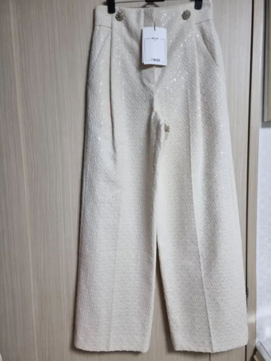 オブジェ アイボリー ツイード ワイド パンツ