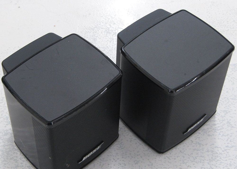 SPEAKERS ワイヤレスリアスピーカー