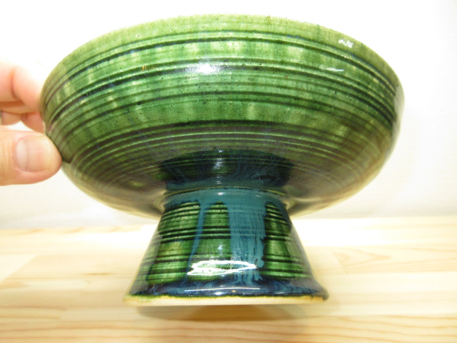 送料込【逢絢亭】茶道具 菓子鉢 高台鉢 美濃焼 織部 加藤芳右衛門 共箱入り 逢絢亭】茶道具 菓子鉢 高台鉢 美濃焼 織部 加藤芳右衛門 共