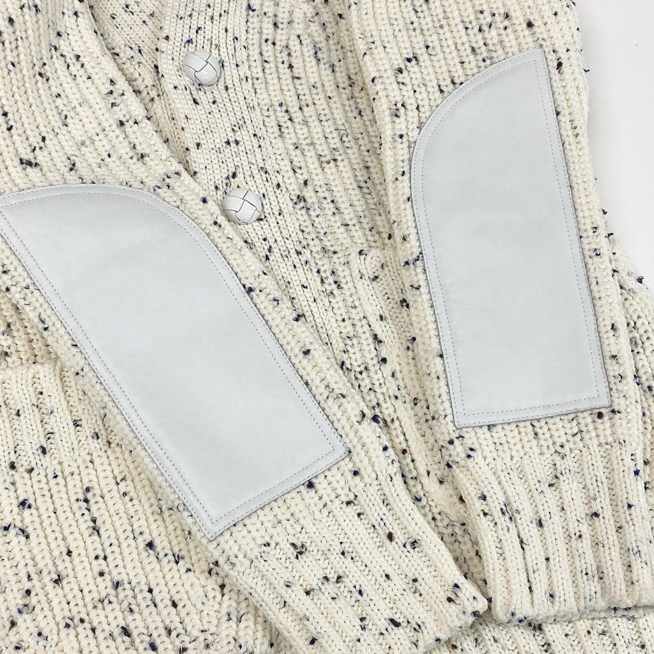 sacai - 73f27 極美品 sacai サカイ 25ss Nep Yarn Knit Cardigan ニットカーディガン 変形デザイン レザー切替 25-07656 1 ホワイト系 ポリエステル レディース 73f27 極美品 sacai サカイ 25ss Nep Yarn Knit Cardigan ニット