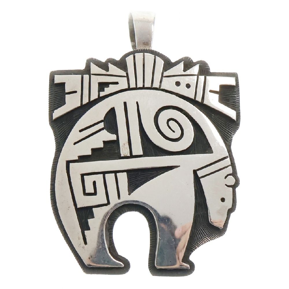 INDIAN JEWELRY (インディアンジュエリー) ホピ族 Berra Tawahongva作ベラ・タワホンバ シルバーネックレストップ