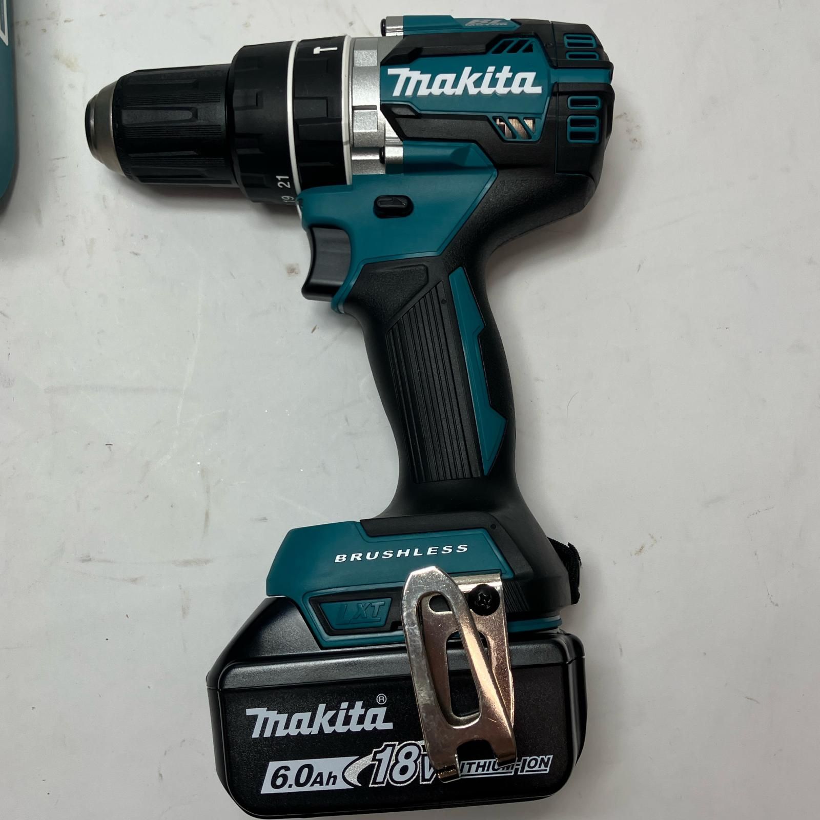MAKITA マキタ 工具 ドライバドリル HP484DRGX 充電器 充電池2個 ケース付 18v