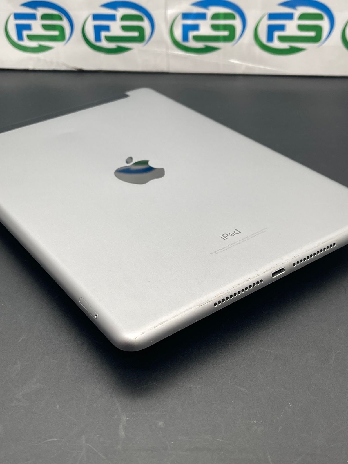 アップル iPad