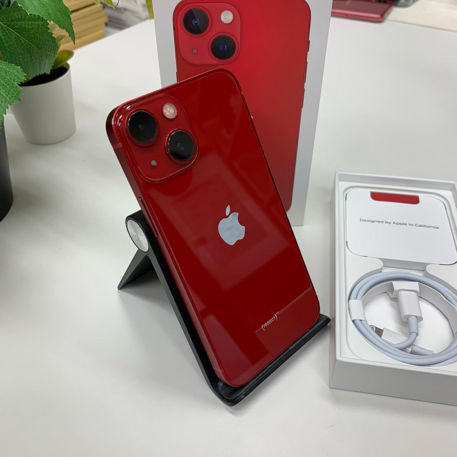 iPhone13 Mini 256GB レッド シンガポール SIMフリー