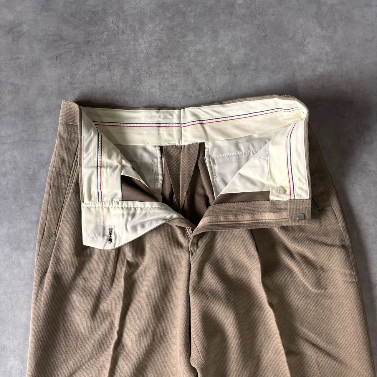 2点セット】紺ブレザー & 2タックコーデュロイ パンツ 175-180 2点セット】紺ブレザー & 2タックコーデュロイ パンツ 175-180