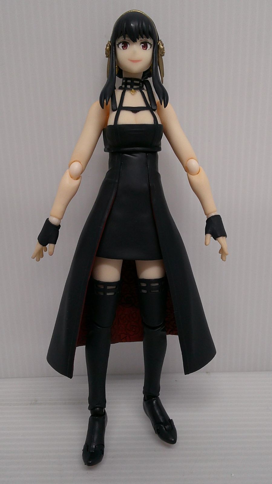 開封品 S.H.Figuarts ヨル フォージャー SPY×FAMILY 日焼け等有
