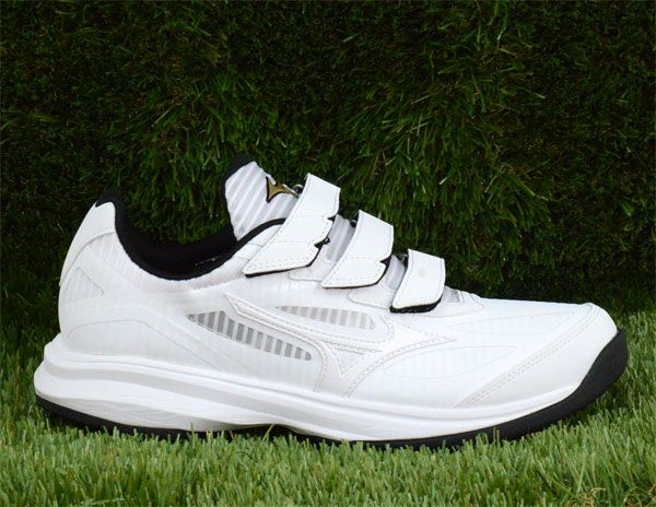 ミズノプロ ウェーブライトレボラン プロ29㎝未使用 MIZUNO