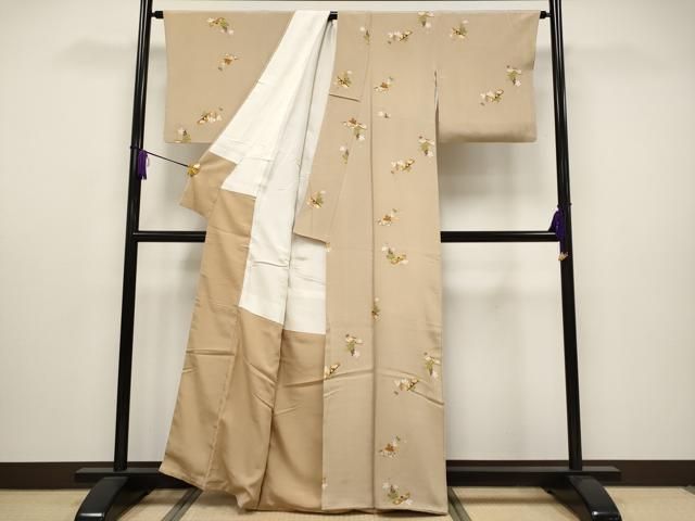 平和屋本店■極上　銀座　志ま亀　小紋　葡萄蔦の葉文　白茶色地　たとう紙付き　逸品　CYAA2728s5 平和屋本店□極上 銀座 志ま亀 小紋 葡萄蔦の葉文 白茶色地 たとう紙