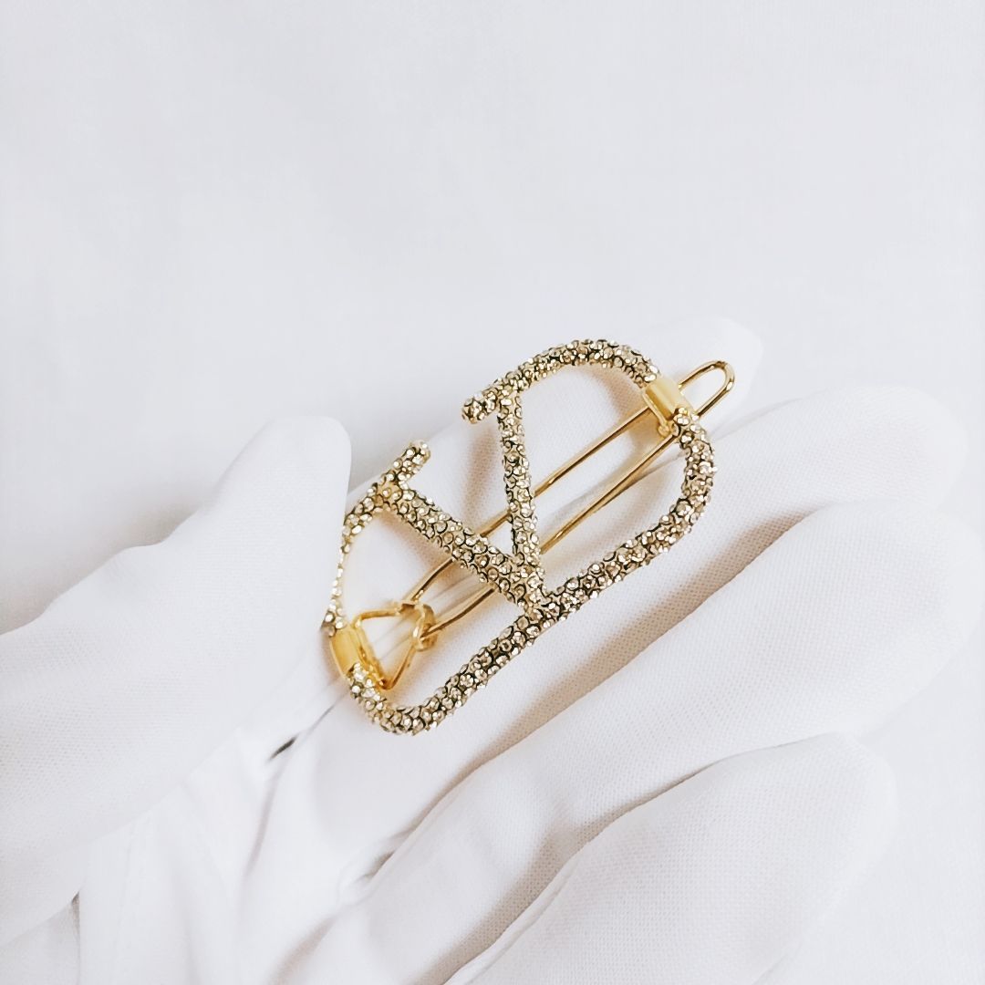 新品未使用】VALENTINO Vロゴ シグネチャー メタル ヘアクリップ