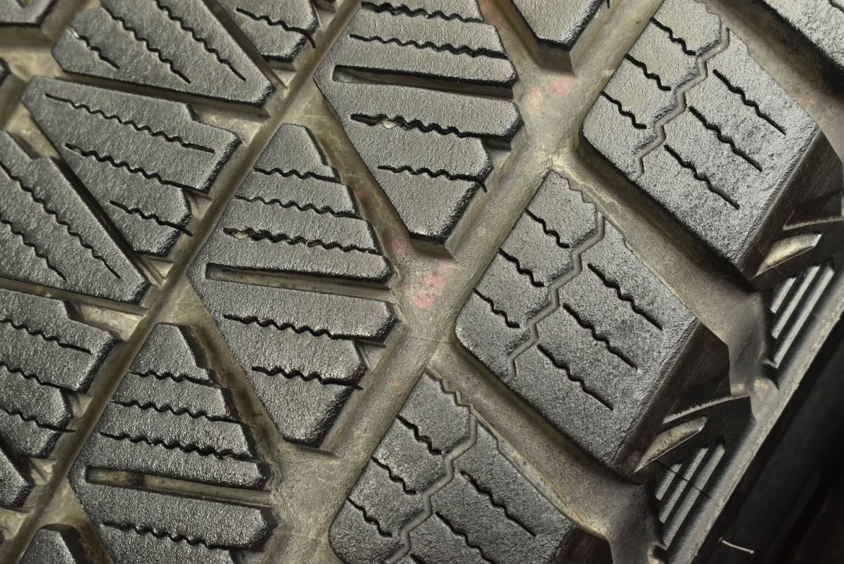 名品の ユーロスピード 17in 7J 55 PCD114.3 ブリヂストン ブリザック DM-V3 225 65R17 レガシィアウトバック CX-5 CX-8 エクストレイル 軽快感のある