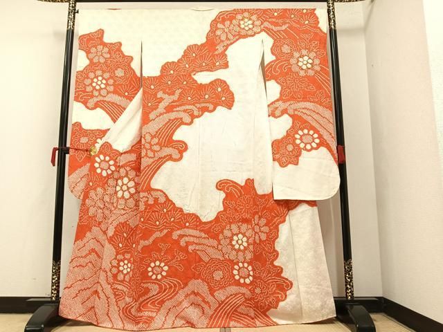 豪華振袖　駒刺繍　絞り　花筏文　正絹　逸品 豪華振袖 駒刺繍 絞り 花筏文 正絹 逸品