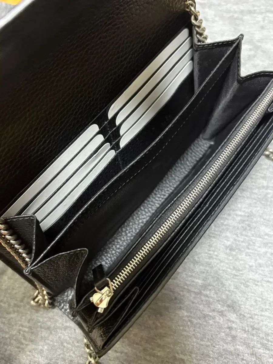 グッチ