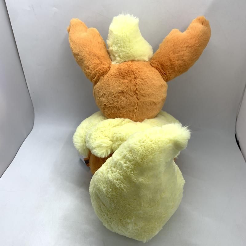 ブースター ふわふわ抱きぬいぐるみ ふわふわ抱きぬいぐるみ ブースター ｜【公式】ポケモンセンター