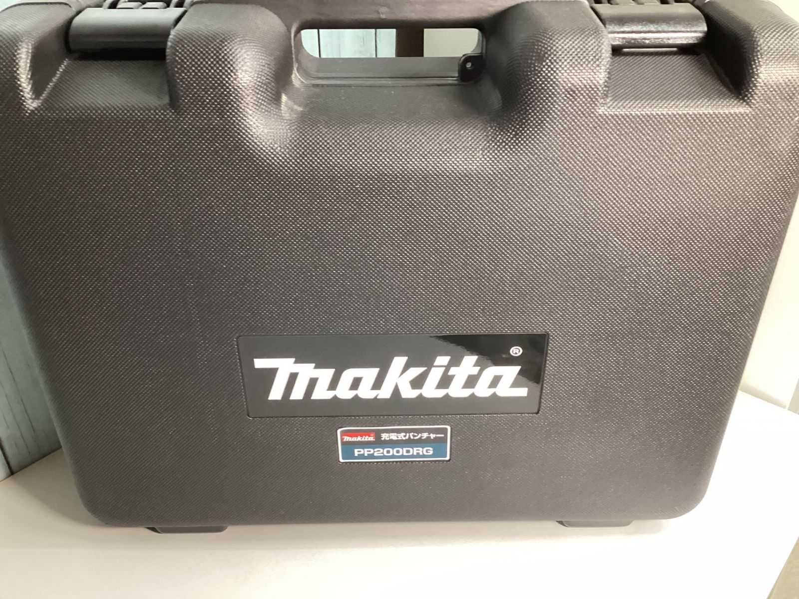 マキタ makita コードレスパンチャー PP200DRG