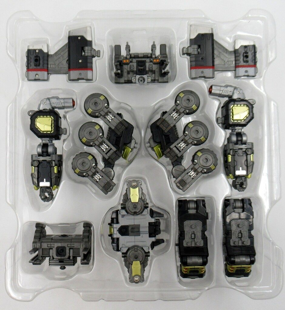 タカラトミー ダイアクロン 鎧装合体 パワードコンボイ DA-92