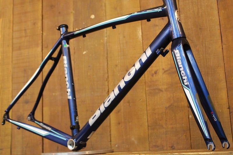 BianchiのVIA NIRONE7 2015 NAVYカラー(お引取り限定)