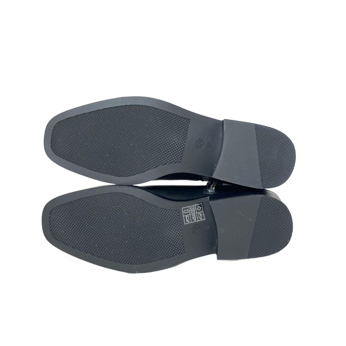 ショートブーツ