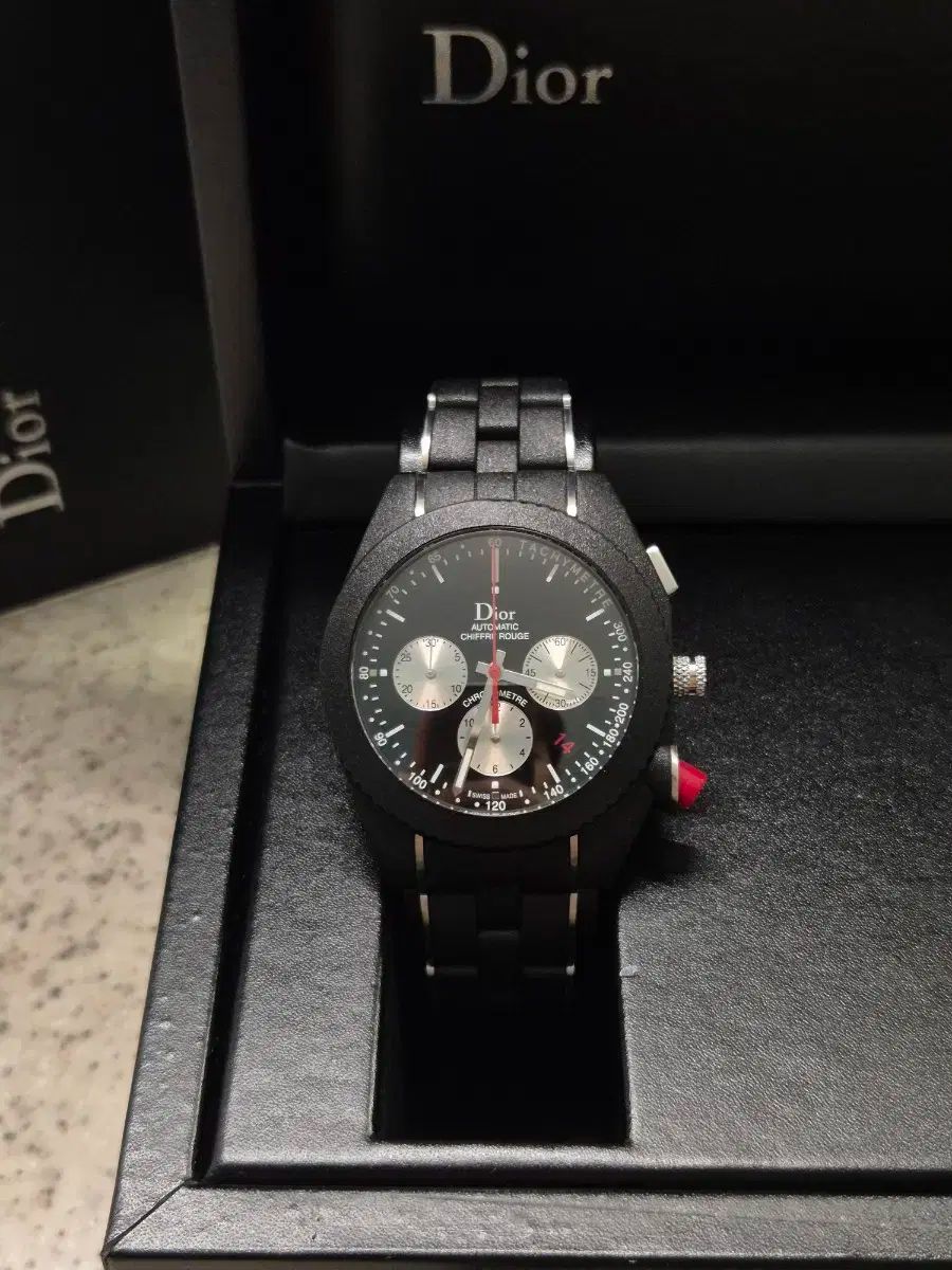 Dior Homme シフルルージュ　自動巻き 腕時計　白文字盤【難あり】 Dior Homme シフルルージュ自動巻き 腕時計白文字盤【難あり】