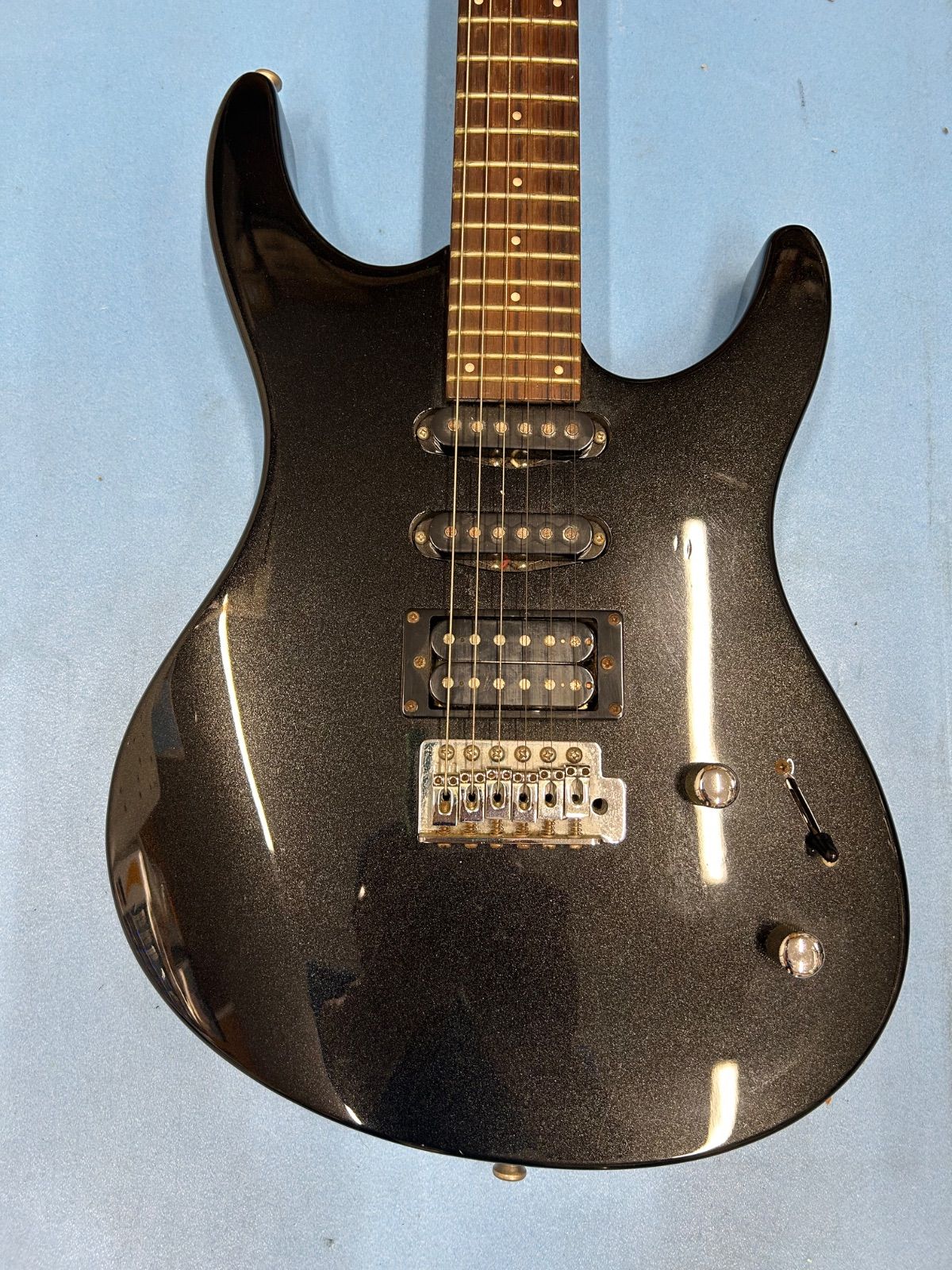 Washburn RX-10 ウォッシュバ－ン　ストラトタイプブラック Washburn RX-10 ウォッシュバ－ン ストラトタイプブラック