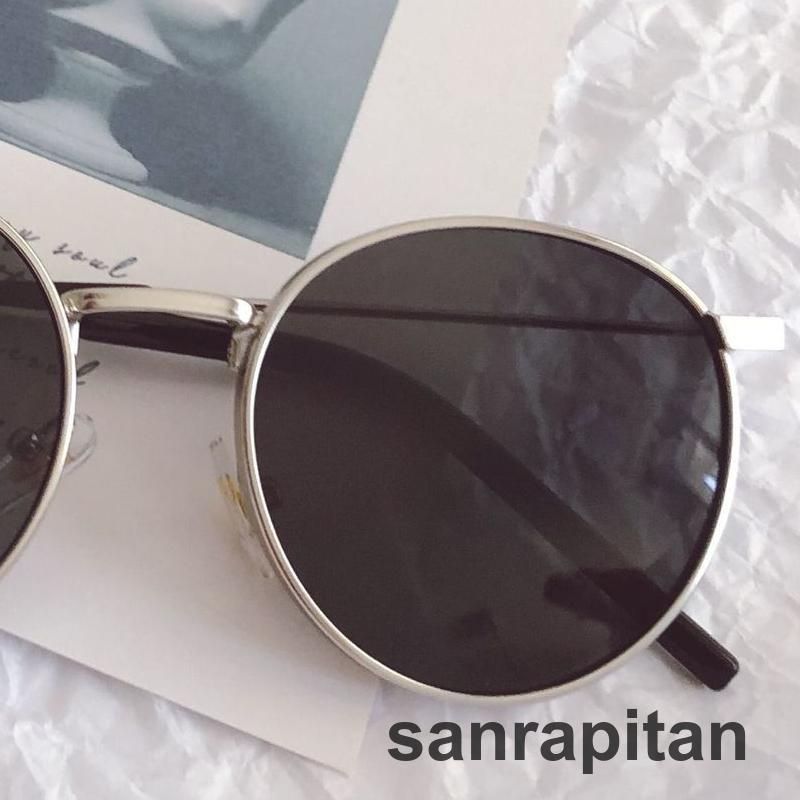 【ネット限定】 サングラス キッズ 子供用 女の子 男の子 シンプル ブラック ゴールドカラー シルバーカラー 大人っぽい かっこいい お洒落 上品 雑貨 こどWP人気注目 今売れているのはコレ!