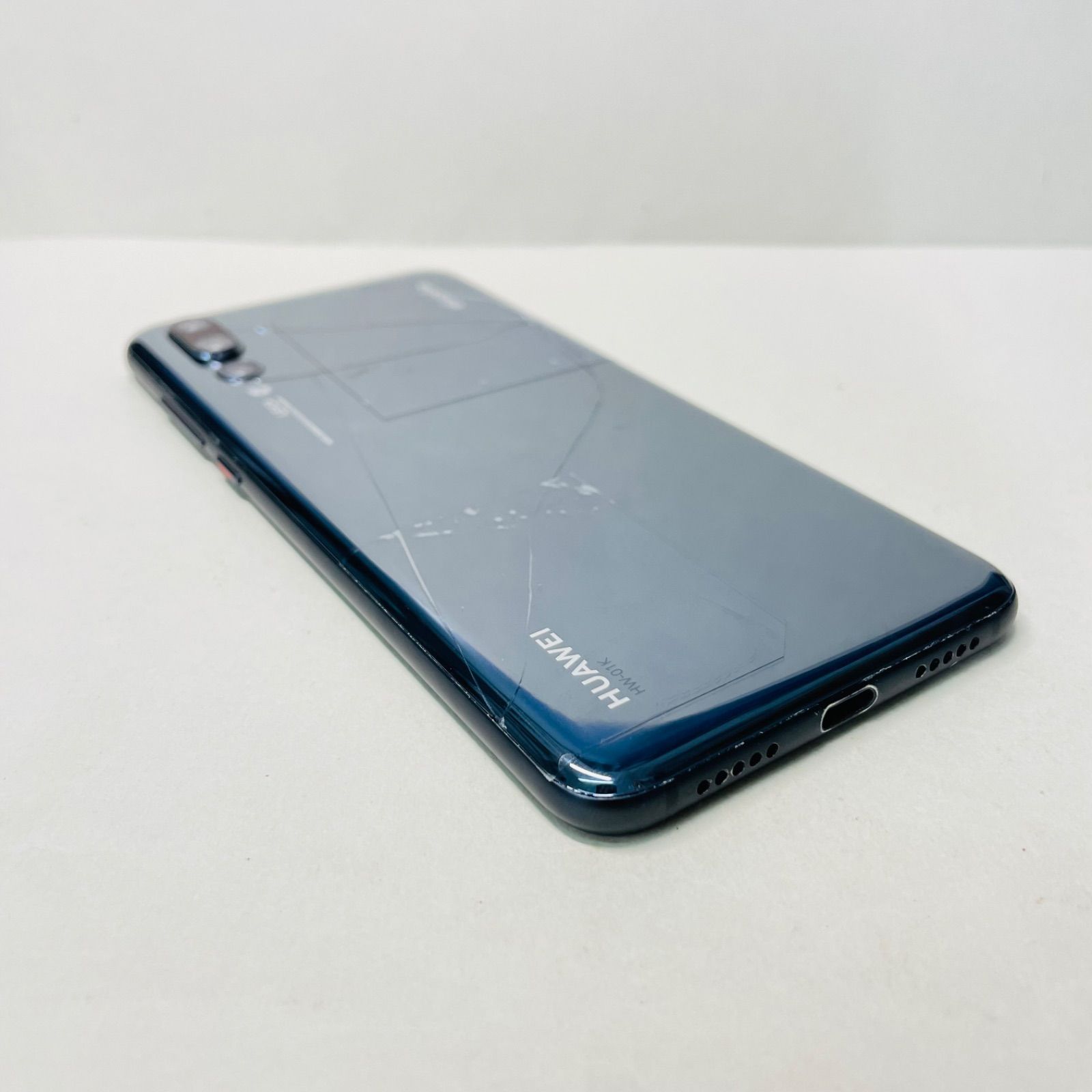 HUAWEI P20 Pro HW-01K 本体のみ 91+XuGJv5AL._UF894,1000_QL80_.jpg