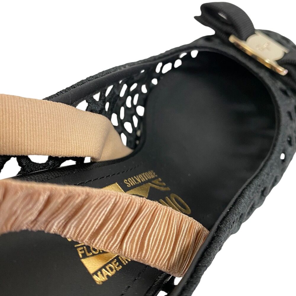 サルヴァトーレフェラガモ Salvatore Ferragamo 23 パンプス ヴァラ